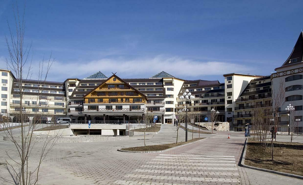 Sukcesja po królewsku: Jak imperium Gołębiewskiego przeszło z JDG do Holdingu